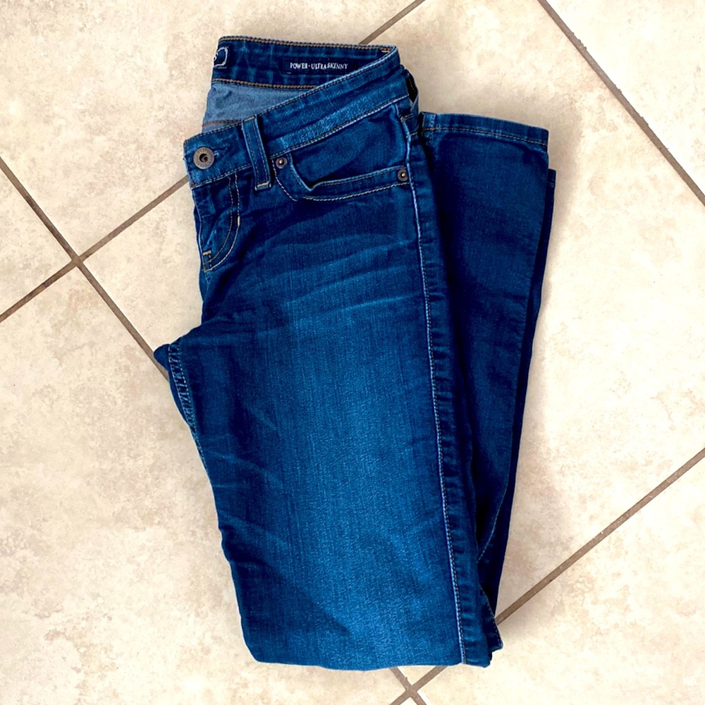 GUESS JEANS